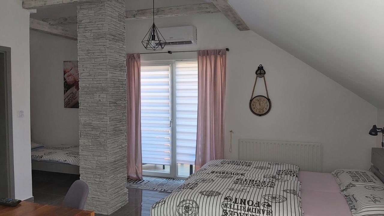Studio Apartman Grizzly Slunj Exterior photo